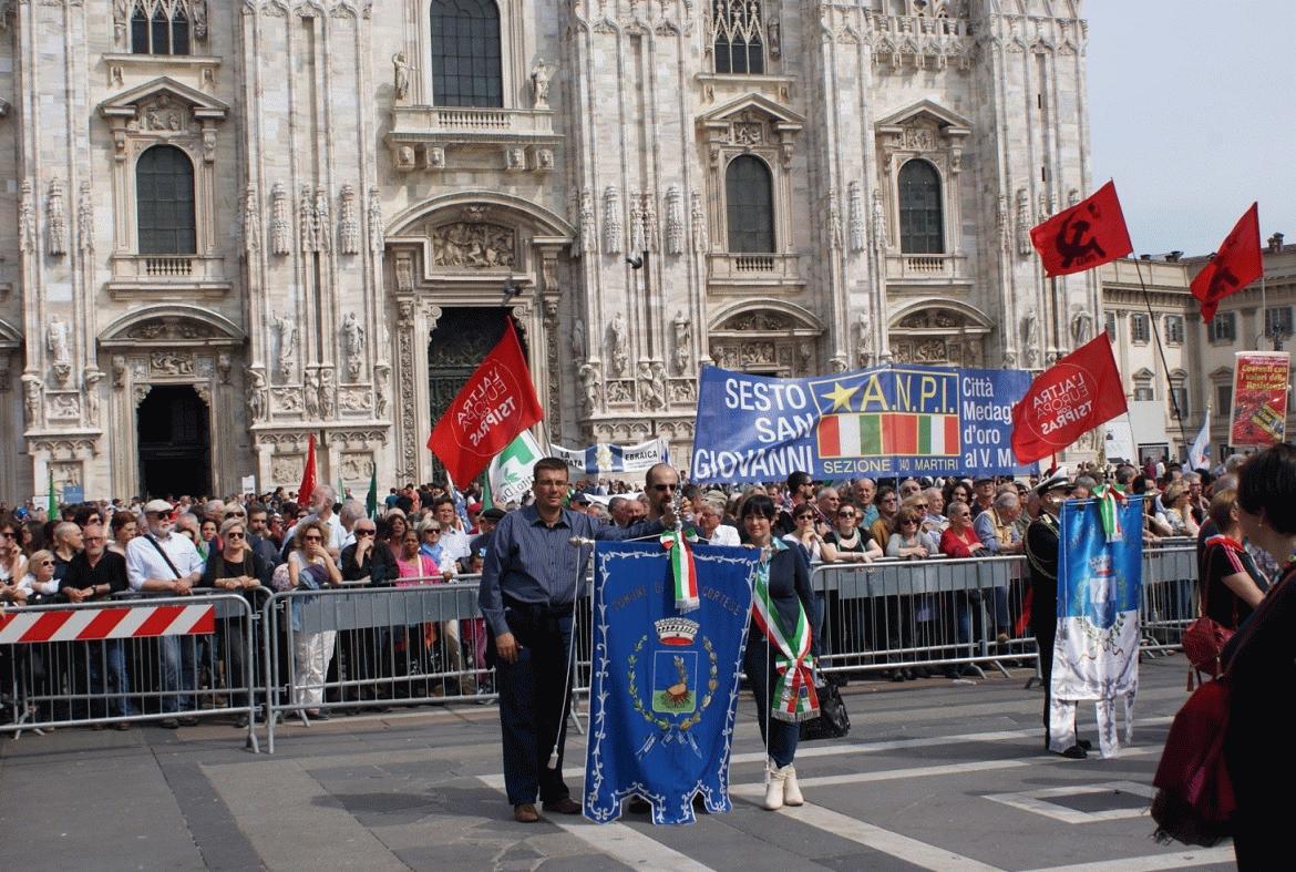25 Aprile 2014 in Piazza duomo a Milano